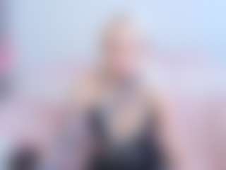 Live cam show with Xandra - Tittyfuck on Gym Cam Girls
