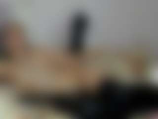 Live cam show with Nikki - Gray Eyes on Chatstar