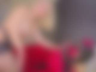 Live cam show with Nikki - Public on CamClone