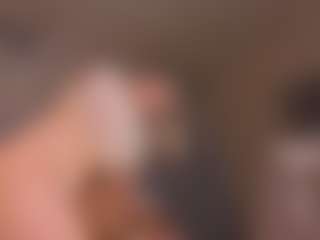 Live cam show with Nikki - Gray Eyes on SmokeAndPoke