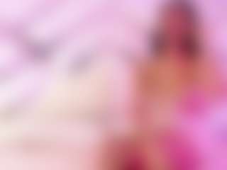 QueenMiranda4's Live Sex Cam Show