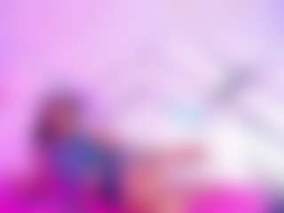 Live cam show with QueenMiranda4 - Black Hair on livesuperchat.net