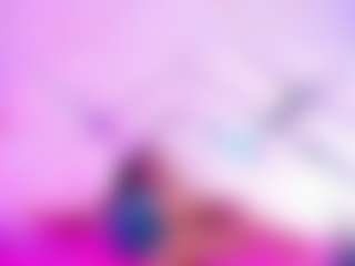 QueenMiranda4's Live Sex Cam Show