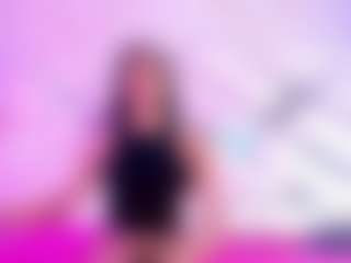 Live cam show with QueenMiranda4 - Tease on Camsoda