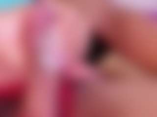 QueenMiranda4's Live Sex Cam Show
