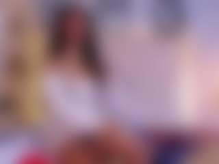Live cam show with QueenMiranda4 - White on Chatstar | colombia