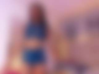 QueenMiranda4's Live Sex Cam Show