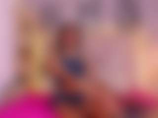 QueenMiranda4's Live Sex Cam Show