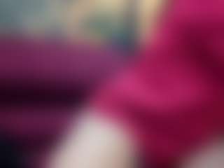 Live cam show with scaryfire - Petite on friskycurves.com