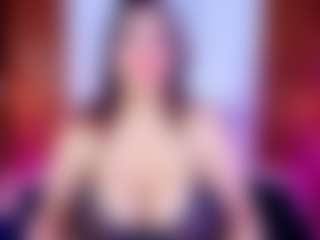 Live cam show with Stefy Harris - Nipple Piercings on camtv