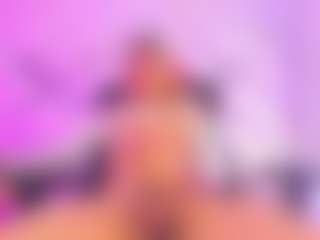 Live cam show with StyleQueen17 - Young Adult on Camsoda
