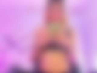 Live cam show with StyleQueen17 - Black Hair on Uber Horny