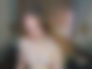Live cam show with Vicki-Milles - Gray Eyes on Uber Horny