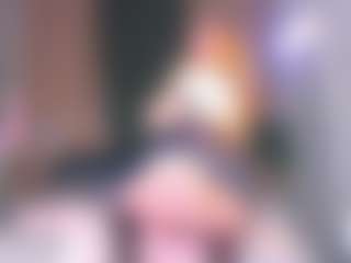 Live cam show with Vicki-Milles - Camel Toe on livesexfox.com