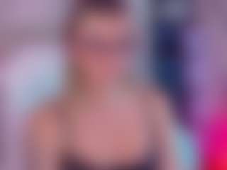 Live cam show with aitana01 - Nipple Piercings on studioflirtlive.com