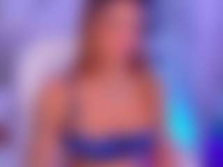 Live cam show with aitana01 - Nipple Piercings on AdultVida.com