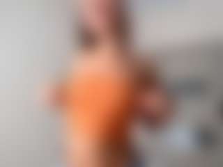 Live cam show with AmiTinn - Gray Eyes on Camsoda