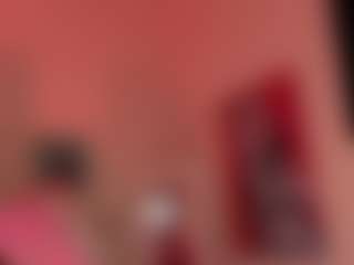 Live cam show with Nathalie - Spanks on infinitiblacc.com
