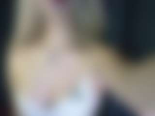 Ariana-romero19