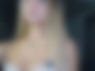 Ariana-romero19