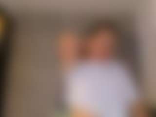 Live cam show with Debora-Dark - Hazel Eyes on Milfs Live