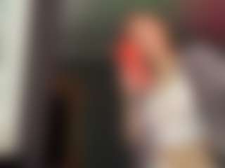 Live cam show with EstherCiocca - Brown Hair on live18s.com