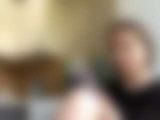 Live cam show with GwendaWanders - Average on Mixed Magazine Live