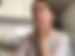 Live cam show with GwendaWanders - Facial Piercings on crypto-cams