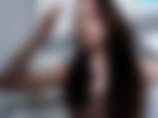 Live cam show with GwendaWanders - Facial Piercings on Camming Site
