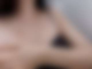 Live cam show with GwendaWanders - Average on Camsoda