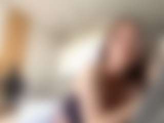 Live cam show with GwendaWanders - Flashing on Camsoda