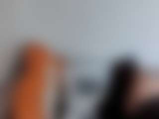 Live cam show with GwendaWanders - Teen (18+) on Uber Horny
