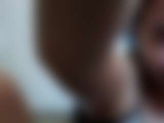 Live cam show with GwendaWanders - Public Brown Hair on Soda Cam