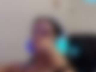 Live cam show with GwendaWanders - Genital Piercings on Camsoda