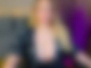 JuliaWatson66's Live Sex Cam Show