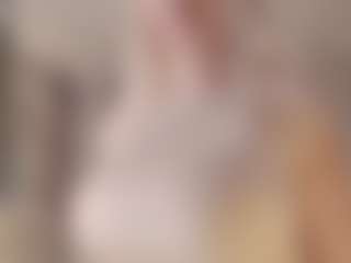 Live cam show with LupeRuthenberg - Body Massage on Camsoda