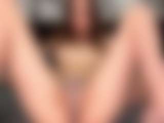 Live cam show with MissLaderer - Tittyfuck on wildcum.com