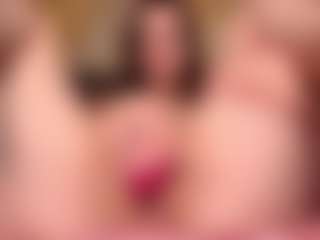Live cam show with MissLaderer - Threesome on livesuperchat.net