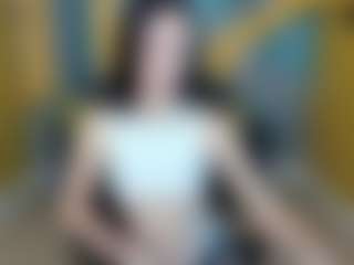Live cam show with NoirDiva - Cute on madthumbs