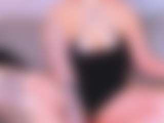 Live cam show with agata-haris - Belly on Camsoda