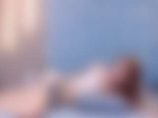 Live cam show with BarbyJoness - Brown Eyes on Camming Site