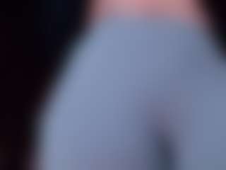 Live cam show with MiiaStonnee - Joi on googirlz