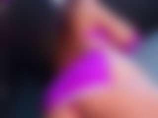 Live cam show with MiiaStonnee - Cute on livesuperchat.net