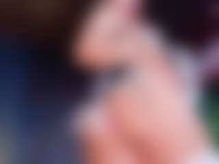 Live cam show with MiiaStonnee - Red Hair on Latina Girls