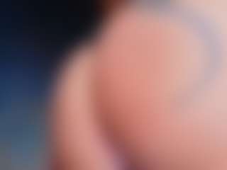 MiiaStonnee's Live Sex Cam Show