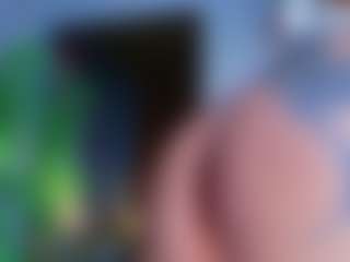 Live cam show with MiiaStonnee - Red Hair Fetish on alttransgirls