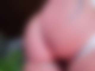 MiiaStonnee's Live Sex Cam Show