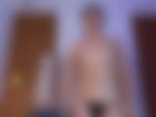 Live cam show with Rachellmml - Athletic on googirlz