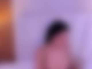 Live cam show with Ambarmml - BBW on Camversity