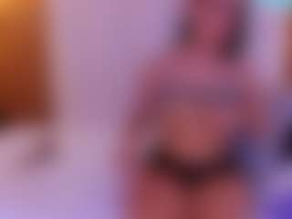 Ambarmml's Live Sex Cam Show